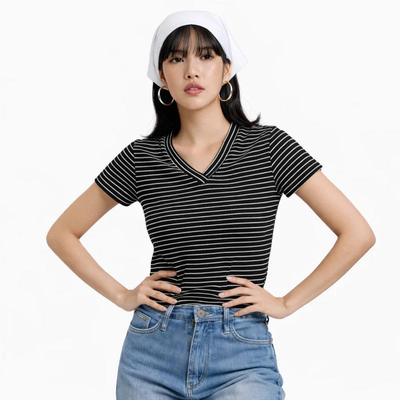 Kaos Wanita V-Neck Salur Hitam Casual Basic