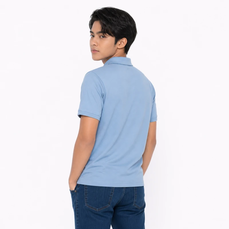 Polo Shirt Biru Muda Casual Look