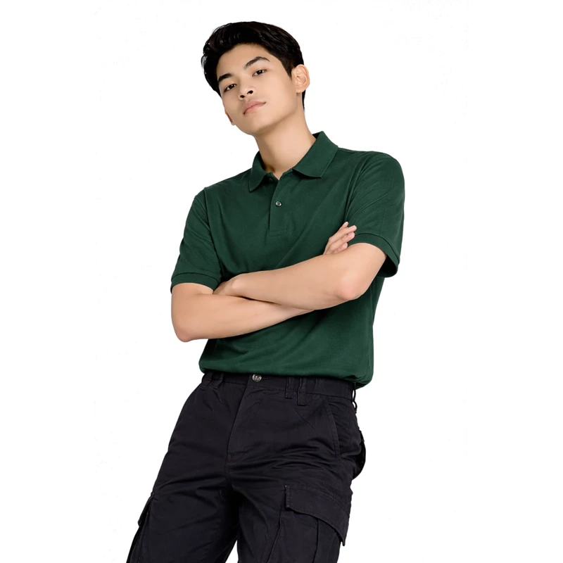 Polo Shirt Hijau Botol Casual Look